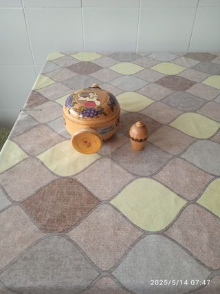 Brocca legno vintage dipinta a mano