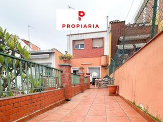 Chalet en venta en Centre en Rubí