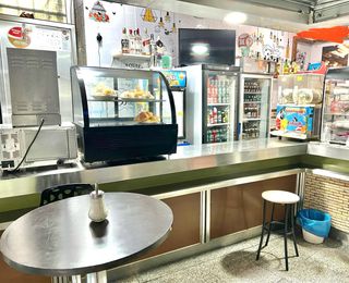 TRASPASO .  cafeteria bar bodega