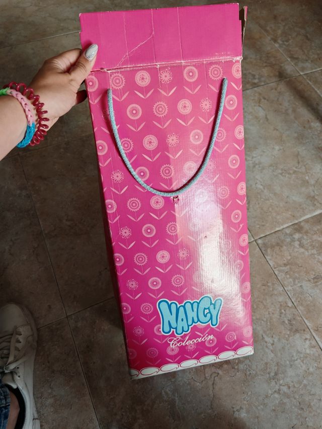 Caja Nancy Quiron 2000