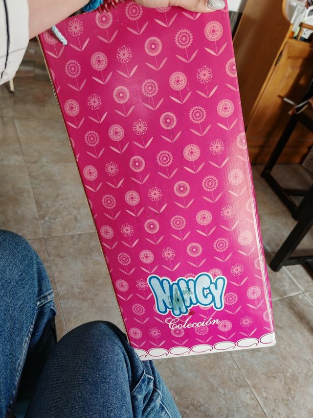 Caja Nancy Quiron 2000