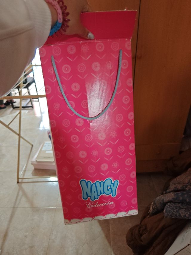 Caja Nancy Quiron 2000