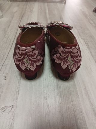 Zapatos Fallera rojos talla 36