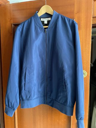 Cazadora bomber azul Amazon talla M