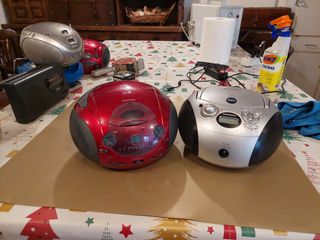 2 Radios CD Grundig lote- 7€