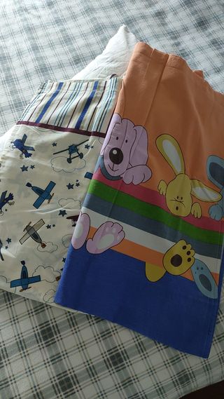 Due lenzuola per bimbi