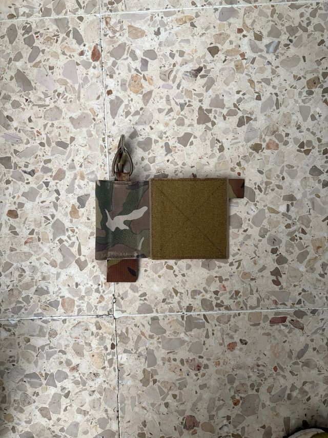 Pounch GTG Cargador/Radio Elastico