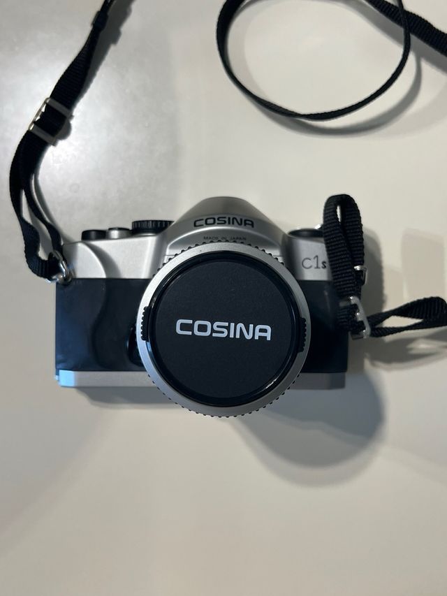 Cosina C1 - Cámara réflex.