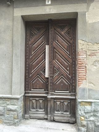 Puertas centenarias para restaurar