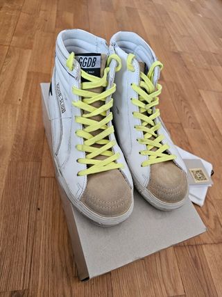 Golden Goose GGD8-Slide 
41 
Blancas 
100% NEW