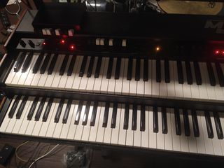 Órgano Crumar Mojo 61 pack