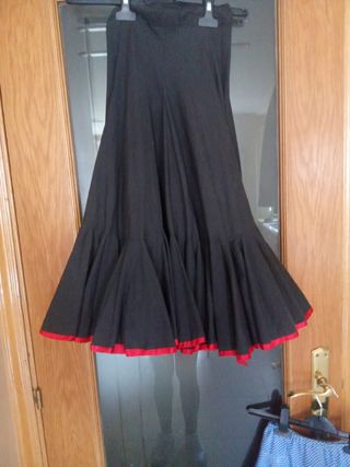 Faldas de flamenca infantil y zapatos 