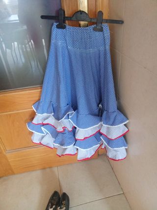 Faldas de flamenca infantil y zapatos 