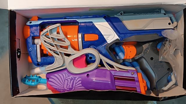 Nerf  Pistolas de jugete Nerf