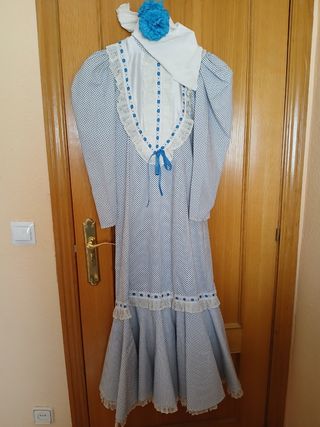 Traje vestido chulapa