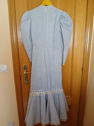 Traje vestido chulapa