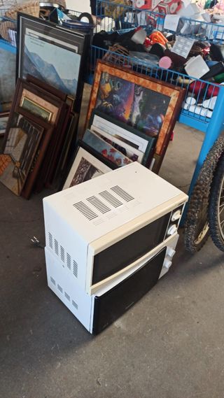 Se vende Microondas 40€ unidad 