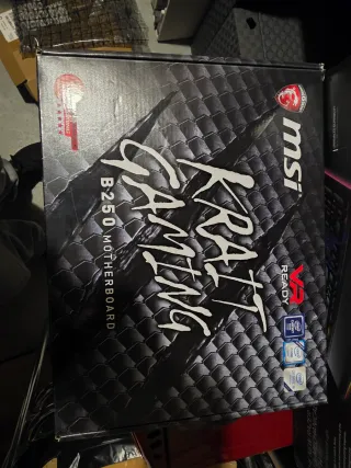 Placa base msi B250 KRAIT GAMING(rota)