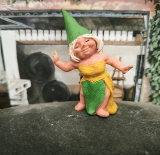 Figura gnomo bailarín