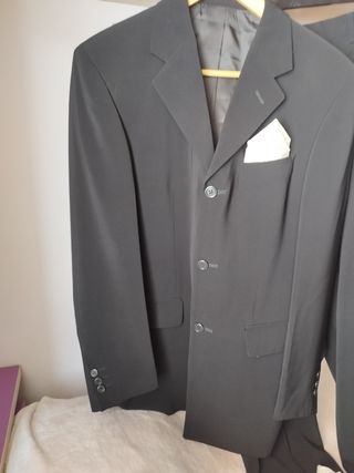 Traje ceremonia negro beige