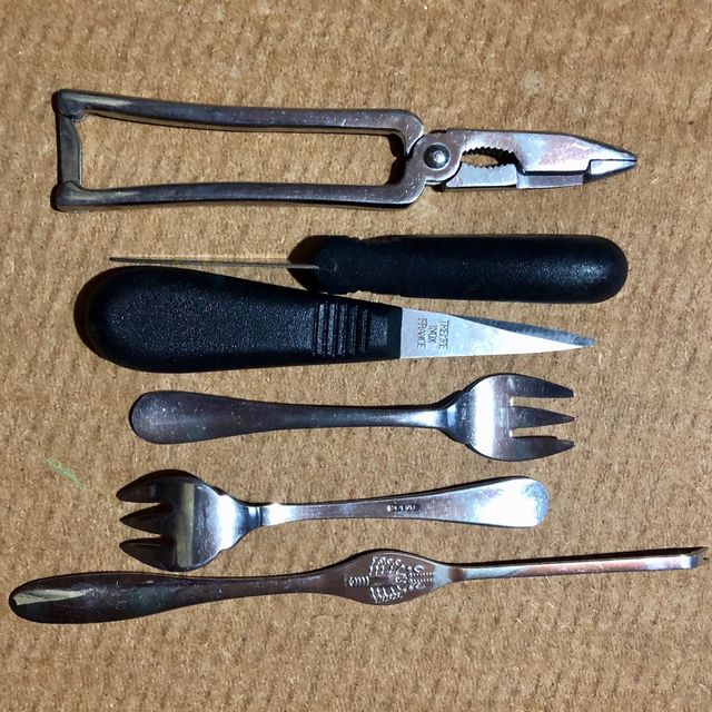 Juego cubiertos marisco ostras caviar