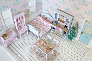 Casita muñecas (roombox) amueblada