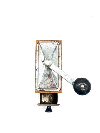 Macina Caffè B.G A Manovella Legno Ferro Soprammobile Collezione Vintage Anni 40