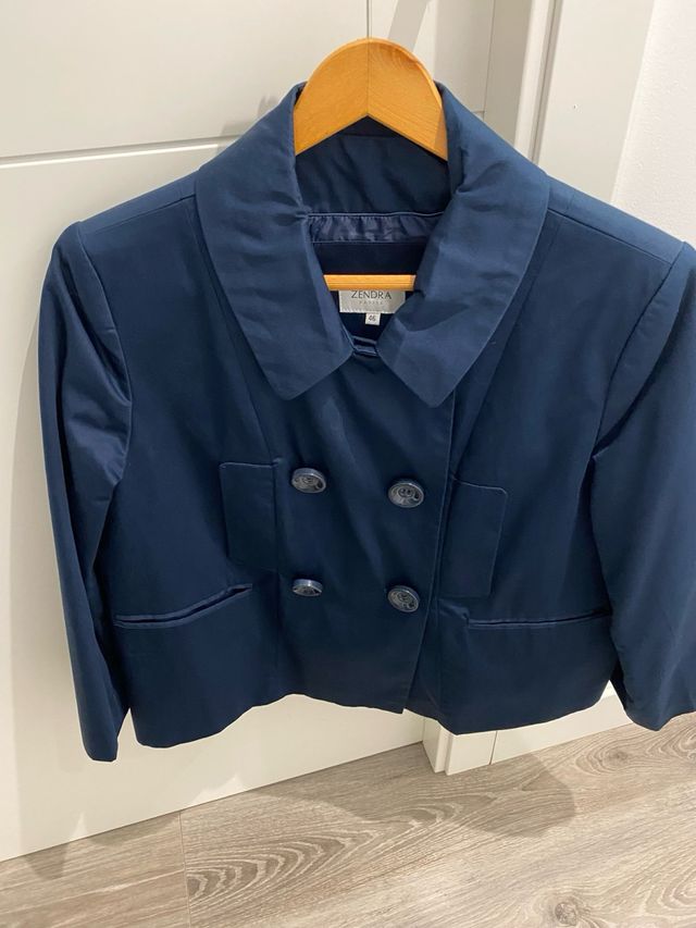 chaqueta corta azul marino