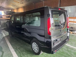 Opel Vivaro 2014 larga 9 plazas 