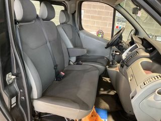 Opel Vivaro 2014 larga 9 plazas 