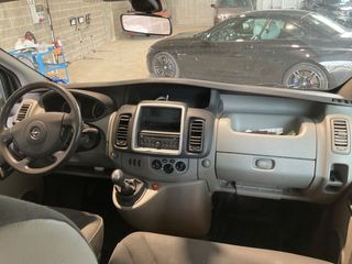 Opel Vivaro 2014 larga 9 plazas 