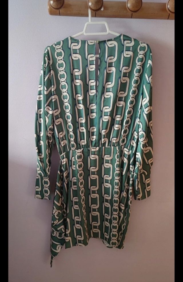 Vestido verde Zara
