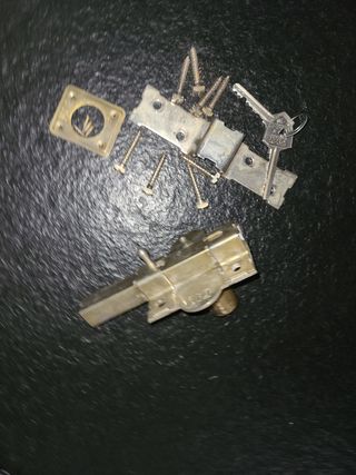 Cerrojo para puertas  FAC