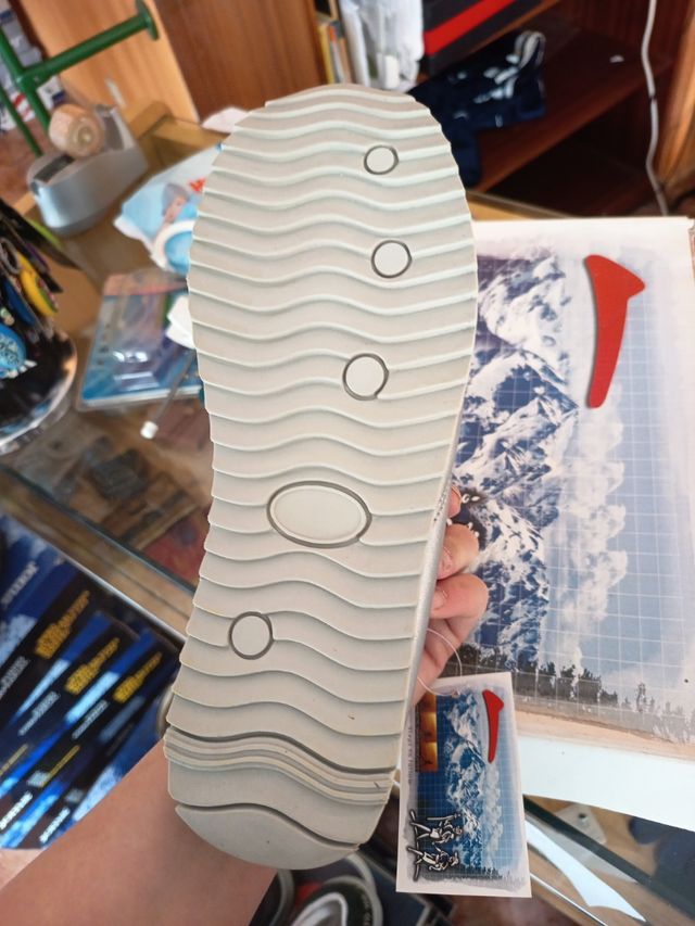 Deportivas abiertas nº 42