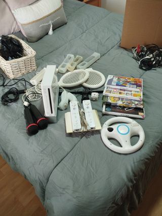 Wii blanca + juegos y accesorios