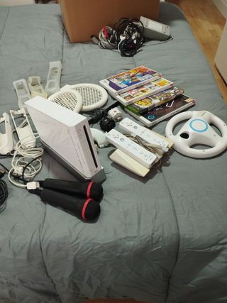 Wii blanca + juegos y accesorios