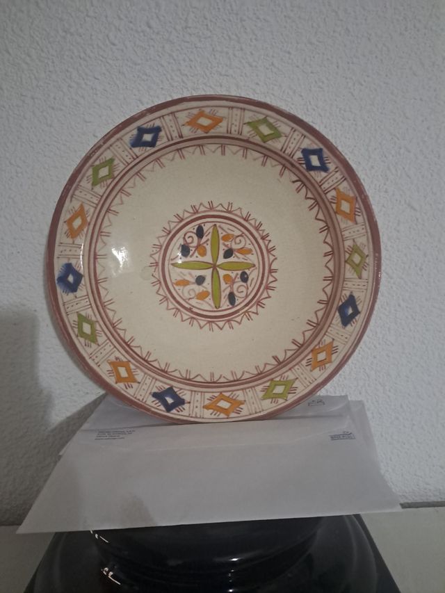 Plato cerámico artesanal