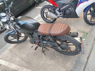 Yamaha YBR 125 café Racer homologada