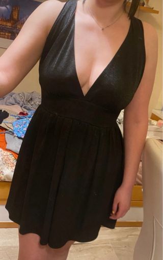 Vestido negro brillante