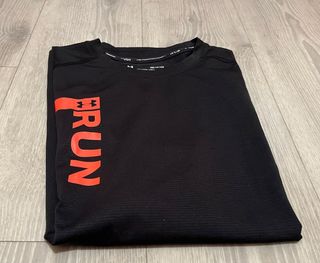 Camiseta Under Armour negra - Running