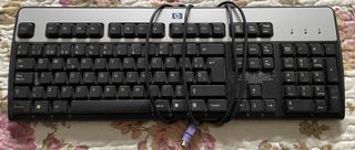 Teclado HP PS/2 - Negro/Plata.