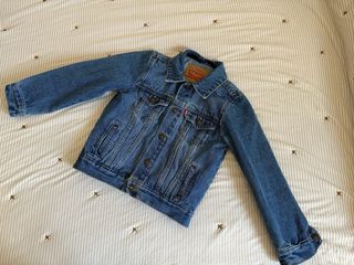 Cazadora vaquera Levi's niño talla 5 