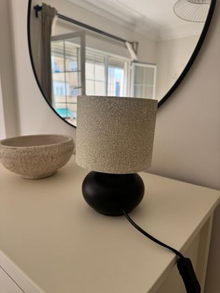 Lampara Mesa Ikea con Bombilla - TVARFOT