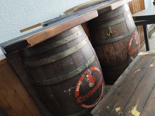 1 Mesa Barrica Cruzcampo