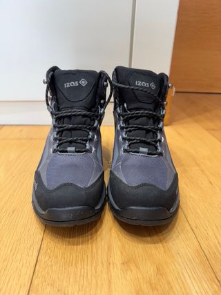 Botas IZAS montaña n°43