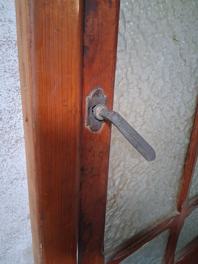 ANTIGUA PUERTA DE INTERIOR