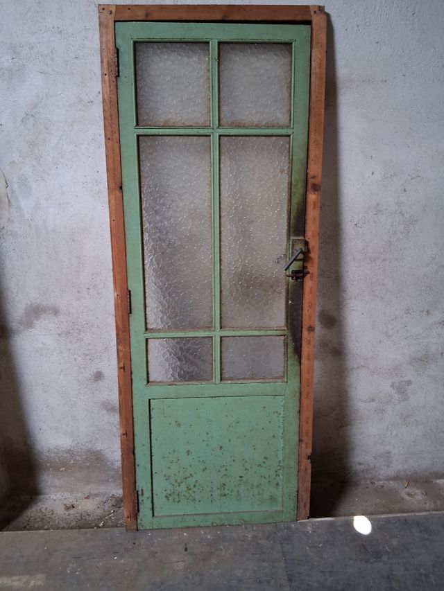 ANTIGUA PUERTA DE INTERIOR