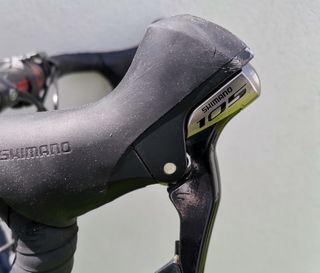 Bicicleta carretera SCOTT montaje 105