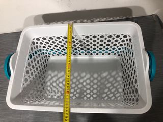 Cesto biancheria plastica bianco-turchese