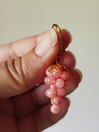 Pendientes uvas